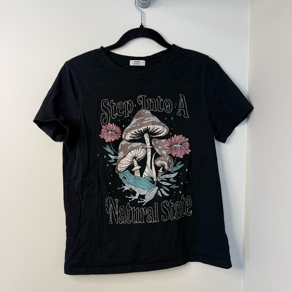 Ardene Other - Natural State Mushroom Frog Graphic Tee – Size M Goblincore / Forestcore style